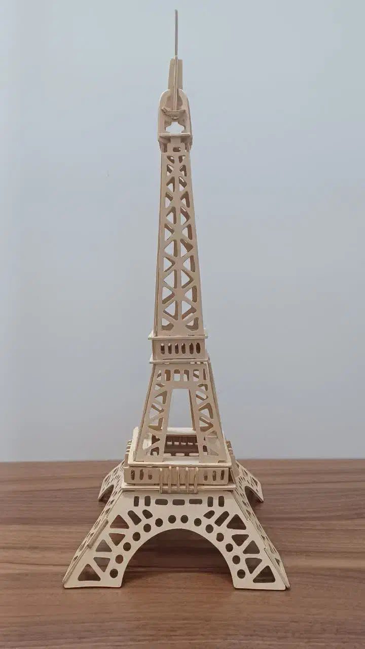 ایفل تزیینی|مجسمه، تندیس، ماکت|قم, بنیاد|دیوار