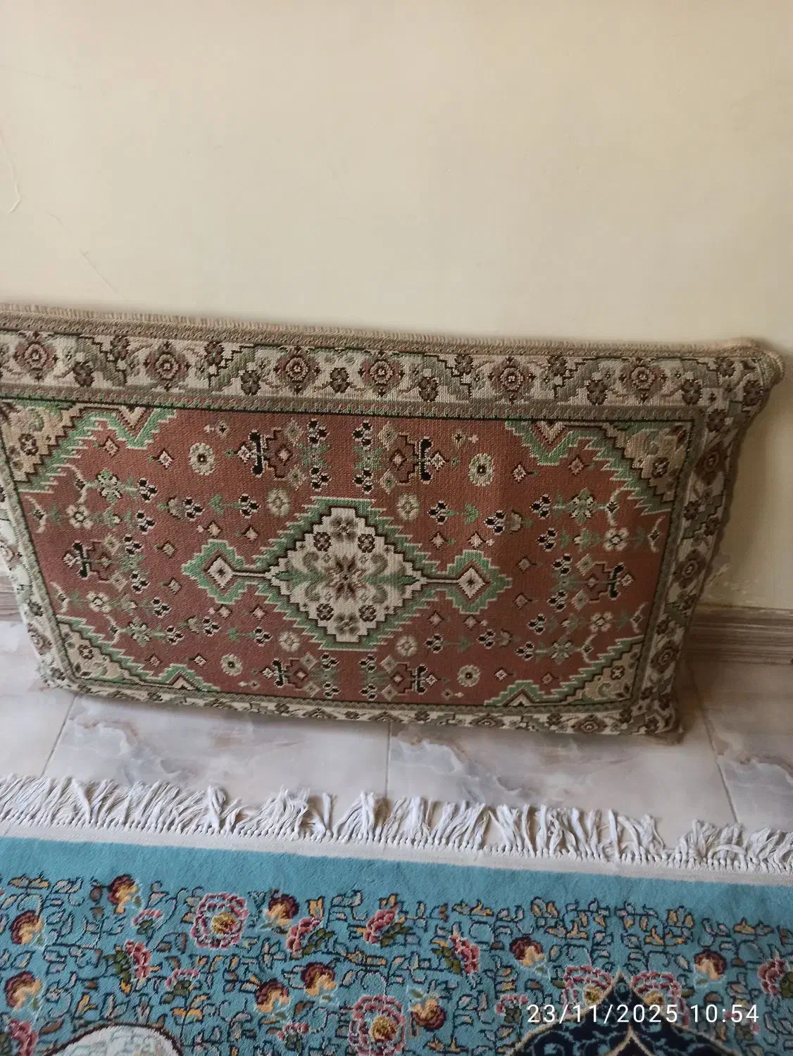 ۴عدد پشتی|پشتی|کرج, حصار|دیوار