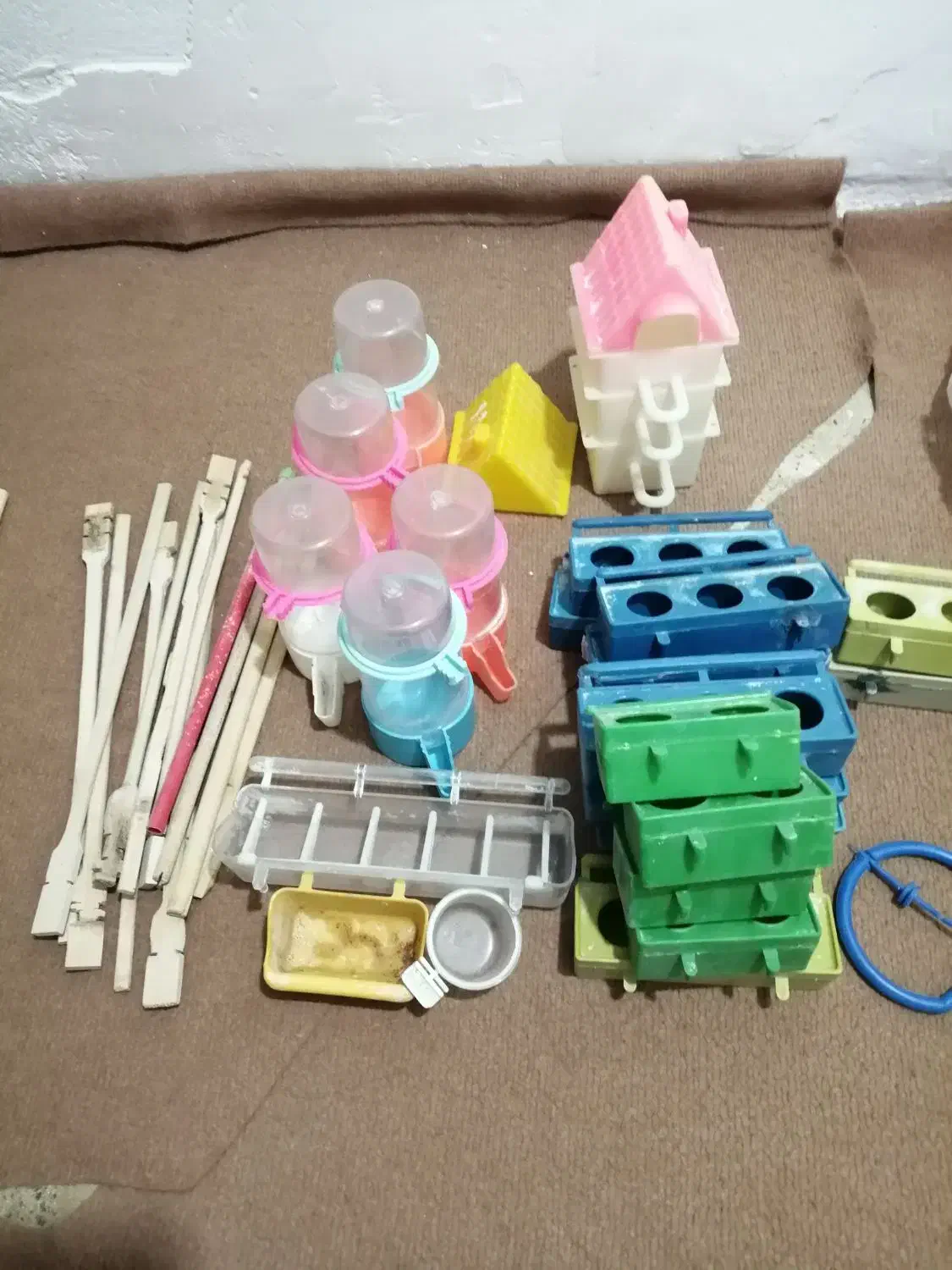 جادونی جاآبی نی لونه فنچ مرغ عشق فنچ سهره|لوازم جانبی حیوانات|قدس, شهر‌قدس|دیوار