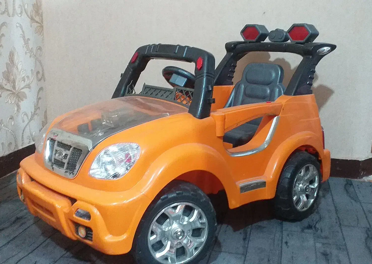 ماشین شارژی دو موتوره|اسباب‌‌بازی|اهواز, زیتون کارمندی|دیوار