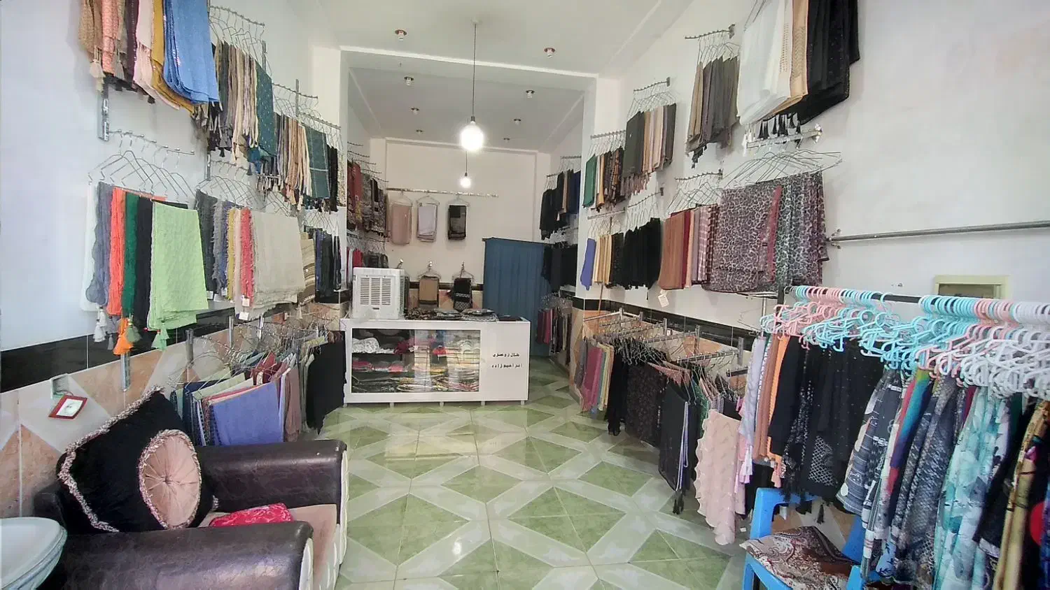 واگذاری اجناس شال و روسری|لباس|قشلاق دشت, |دیوار