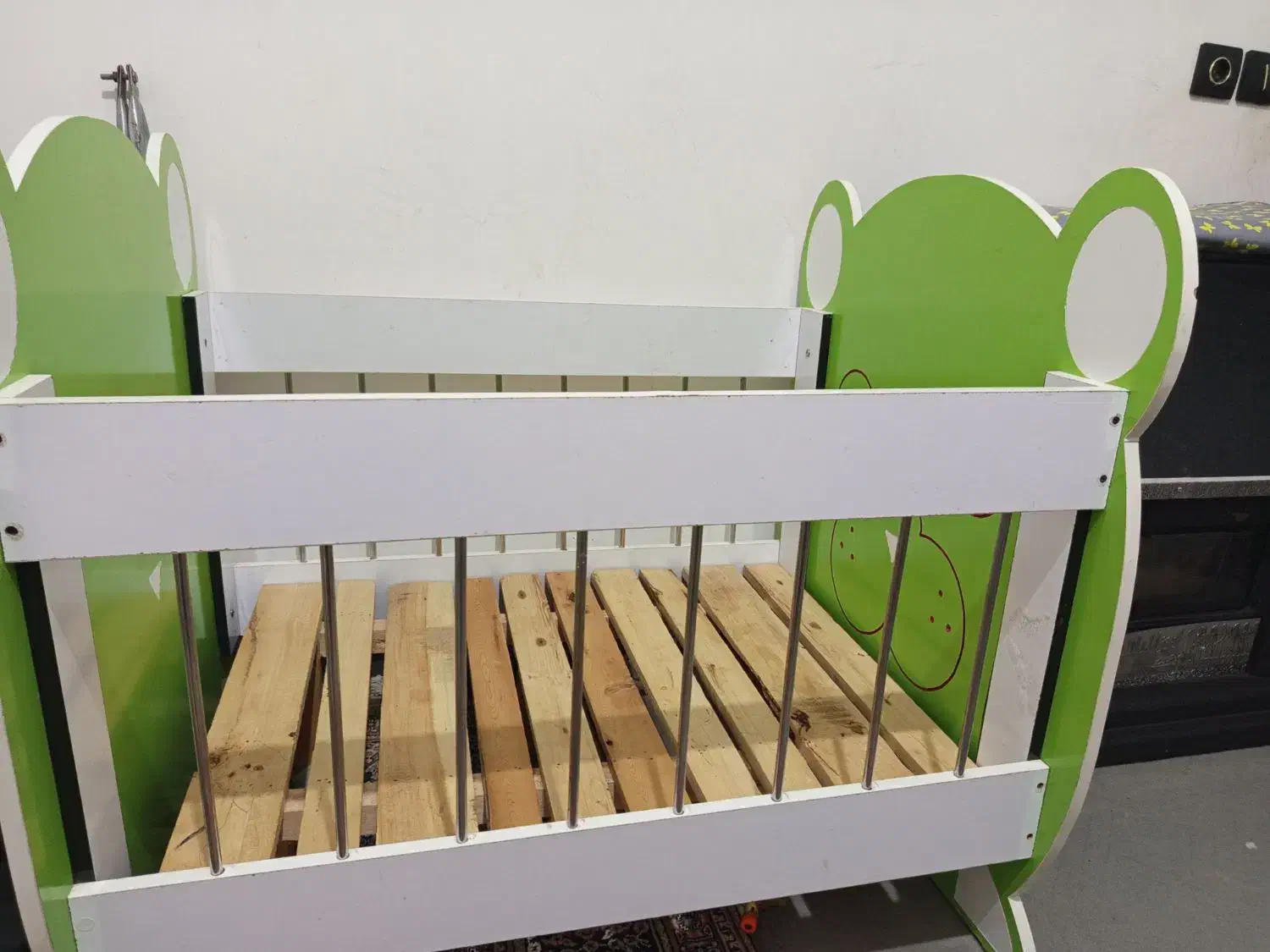 تخت|تخت و صندلی بچه|نیشابور, مازول|دیوار