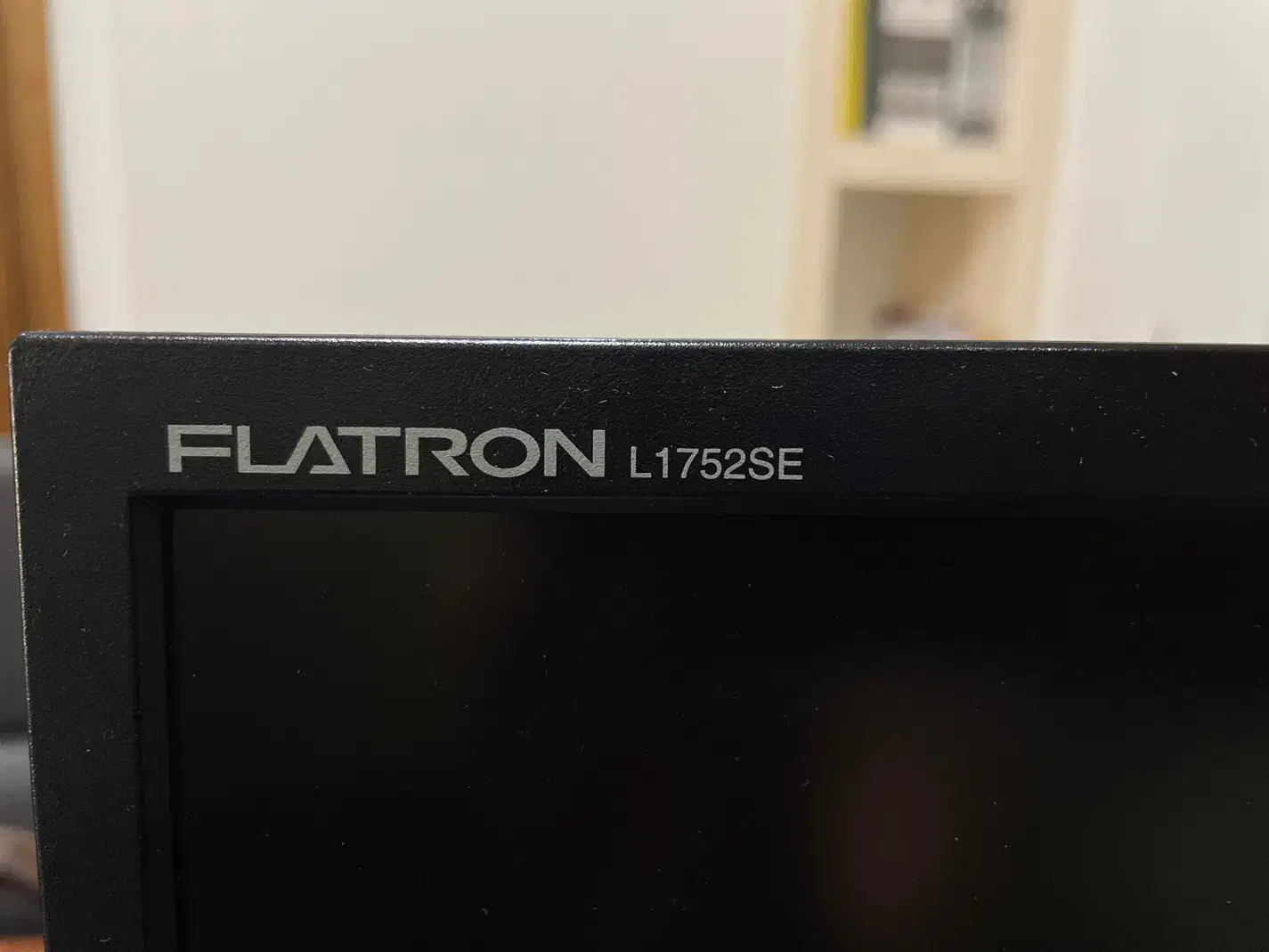 مانیتور 17 اینچ LG|قطعات و لوازم جانبی رایانه|اصفهان, کوی ولی عصر|دیوار