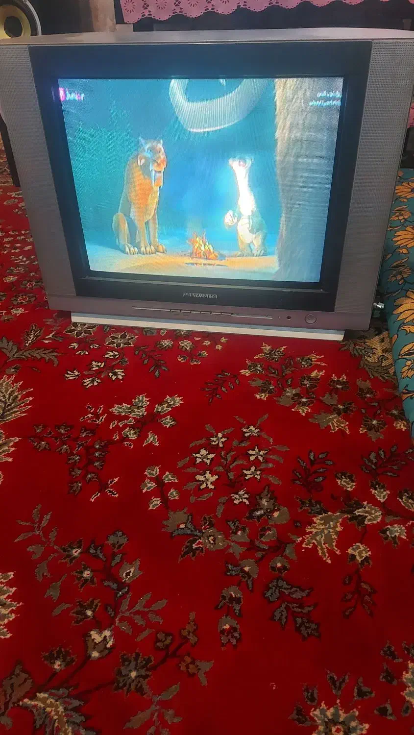 تلویزیون ۲۱سالم سالم هست|تلویزیون و پروژکتور|کرمان, |دیوار