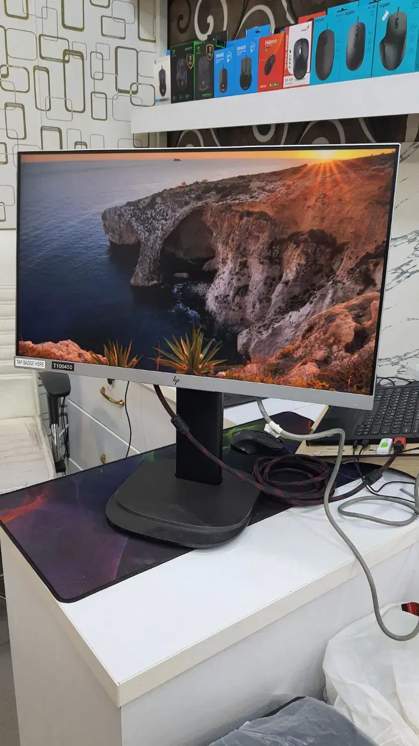 مانیتور فرم لس24اینچ برندHPپنلipsمناسب طراحی|قطعات و لوازم جانبی رایانه|اهواز, طالقانی|دیوار