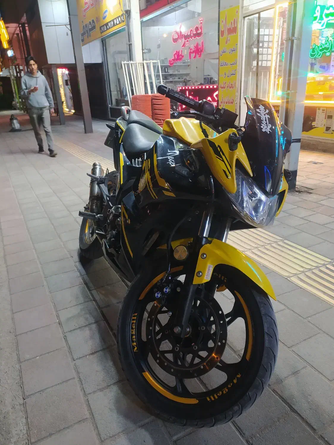 مگلی 200|موتورسیکلت|نیشابور, فضل|دیوار