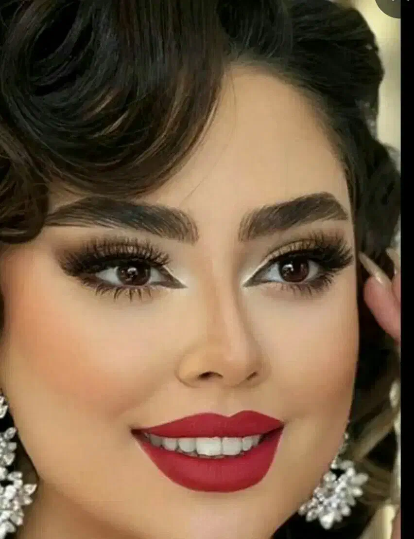 میکاپ شنیون حرفه ای اقتصادی از 800 تاطرح رایگان|خدمات آرایشگری و زیبایی|اصفهان, خواجه عمید|دیوار