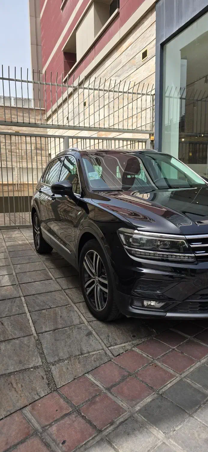 تیگوان ۲۰۱۸ مشکی، کمکارکرد، بدون خرج، فول امکانات|خودرو سواری و وانت|تهران, دهونک|دیوار