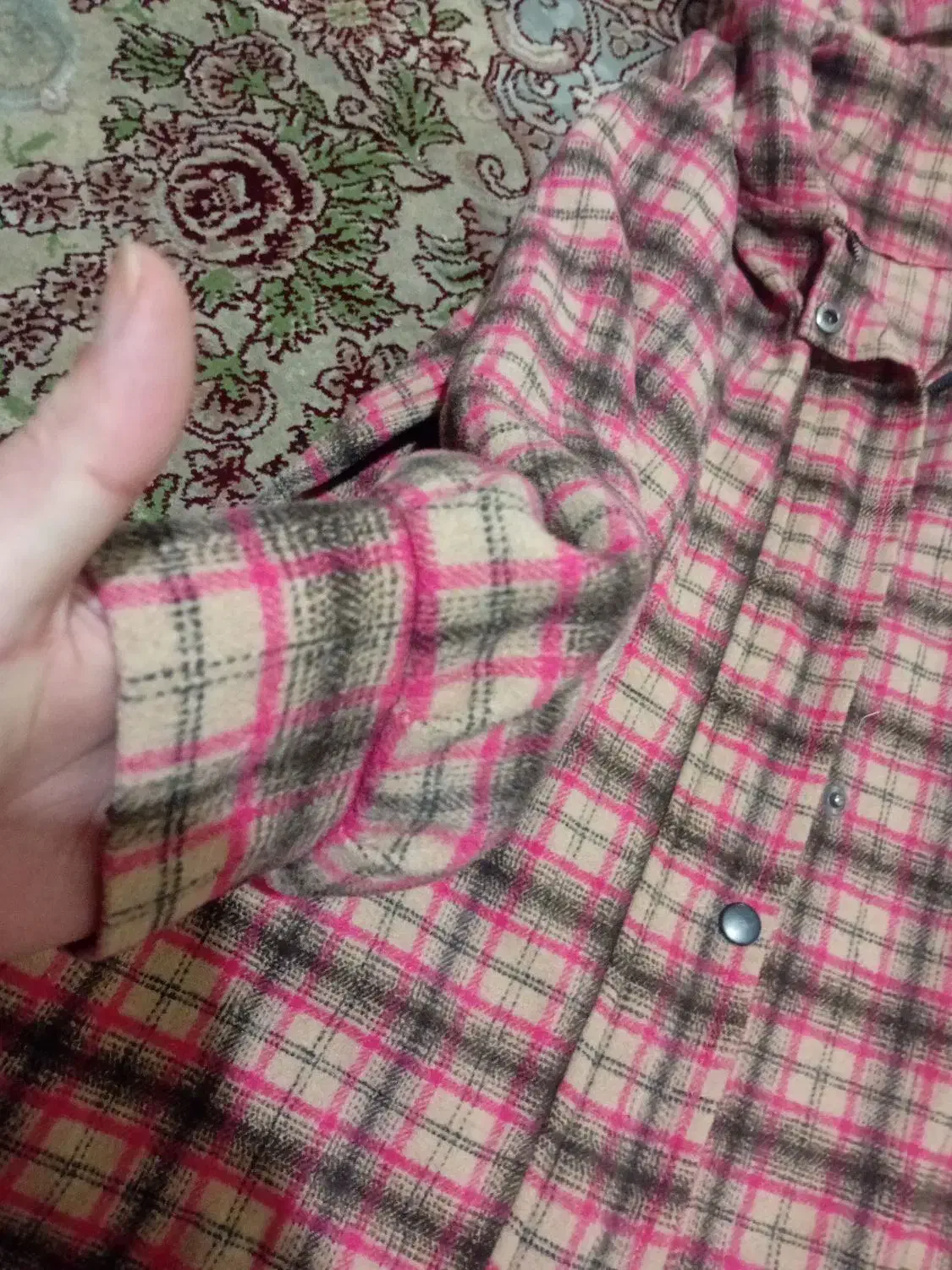 دوتا پالتو نو و شیک|لباس|پردیس, فاز ۴|دیوار