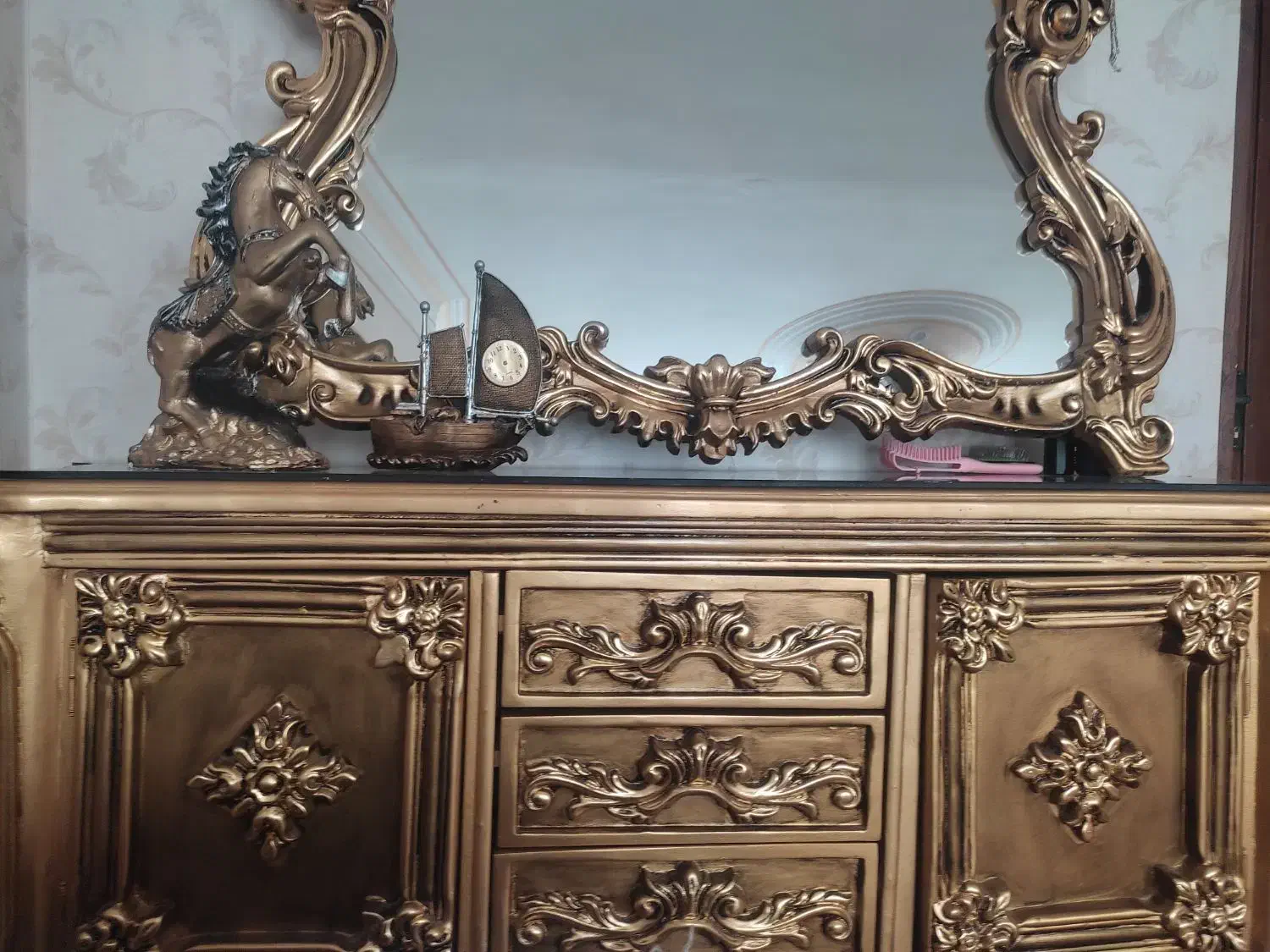 کنسول چوبیمیزوآینه|بوفه، ویترین، کنسول|قزوین, |دیوار