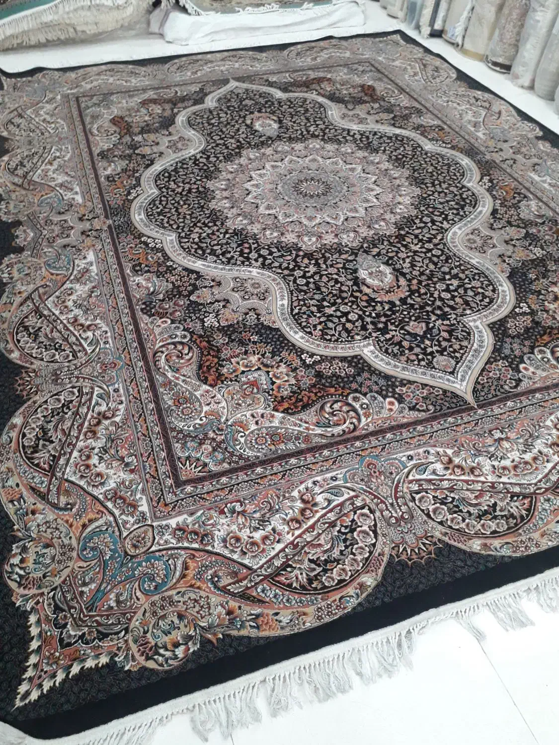 انواع فرش ماشینی دست دوم درحد نو خرید از تهران|فرش|یزد, |دیوار