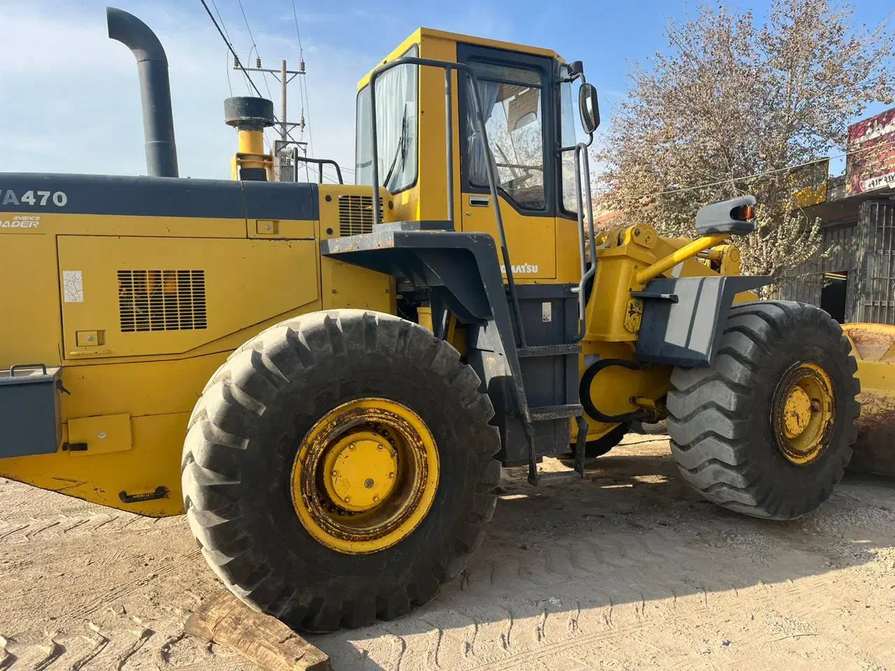 لودر 470 ژاپنی 2010 و بیل 300 کوماتسو 2011|خودرو سنگین|اصفهان, جویباره|دیوار