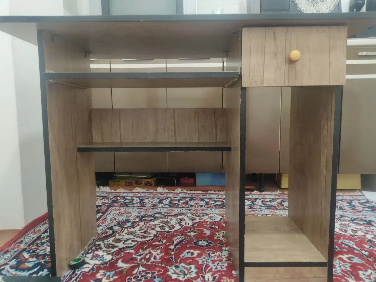 میز تحریر و کامپیوتر|میز تحریر و کامپیوتر|اردبیل, |دیوار