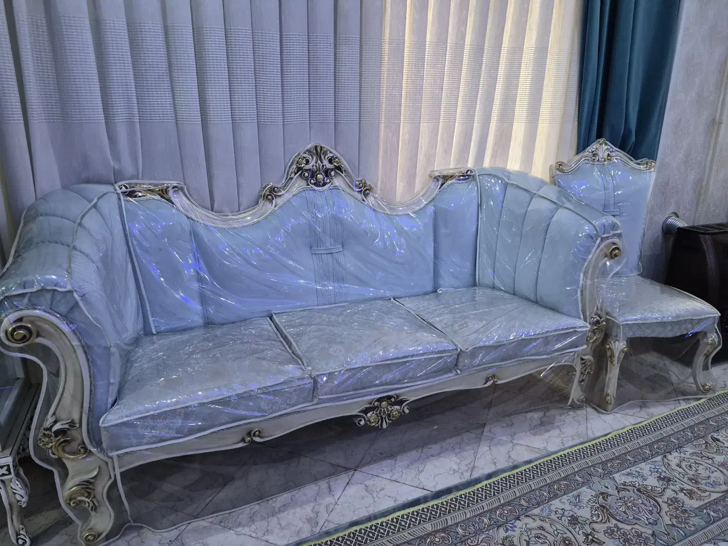 مبل ۹نفره استیل|مبلمان خانگی و میز عسلی|اصفهان, کوی شهید کشوری|دیوار