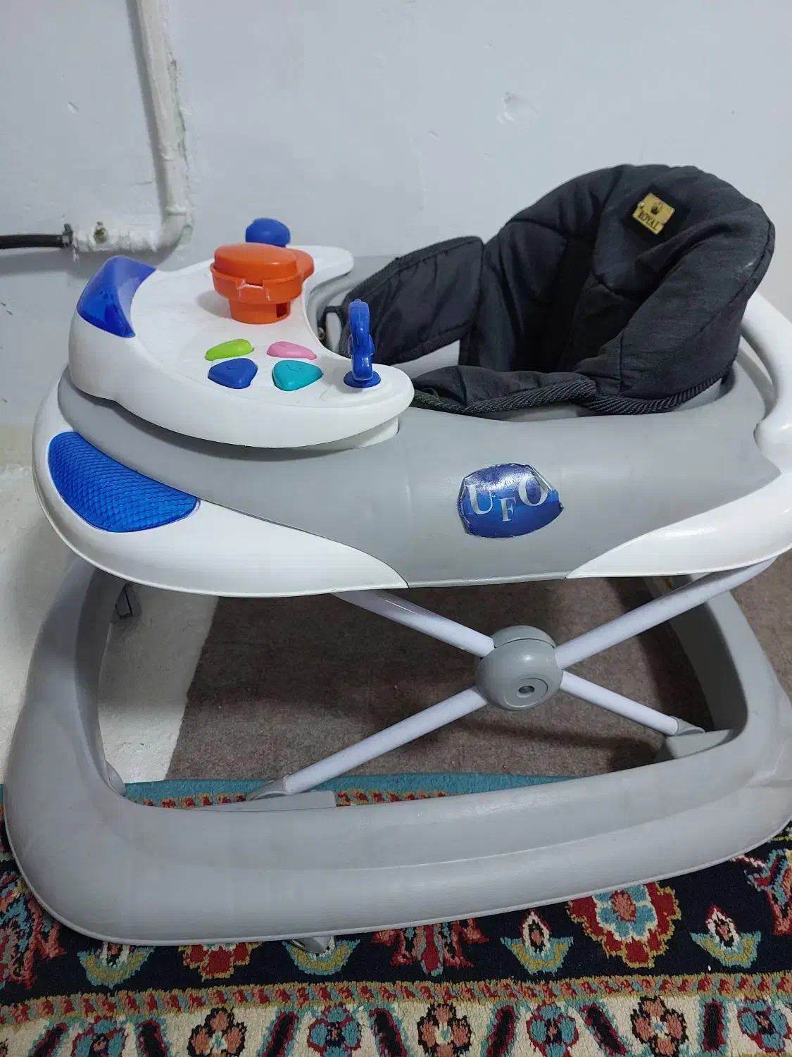 روروک تمیز|کالسکه و لوازم جانبی|قروه, |دیوار