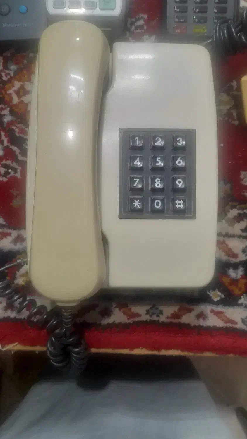 تلفن قدیمی|تلفن رومیزی|تربت جام, میرقوام الدین|دیوار