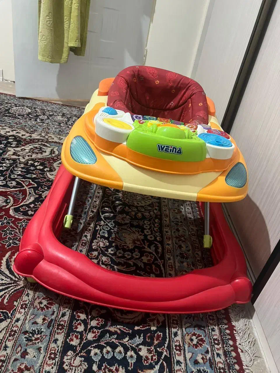 روروئک|کالسکه و لوازم جانبی|آبسرد, |دیوار