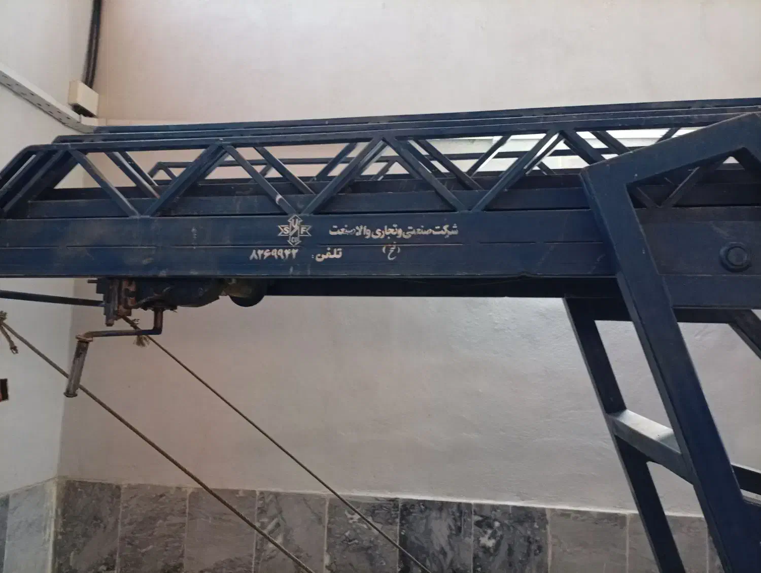 نردبان کشویی والا صنعت|ماشینآلات صنعتی|رامند, |دیوار