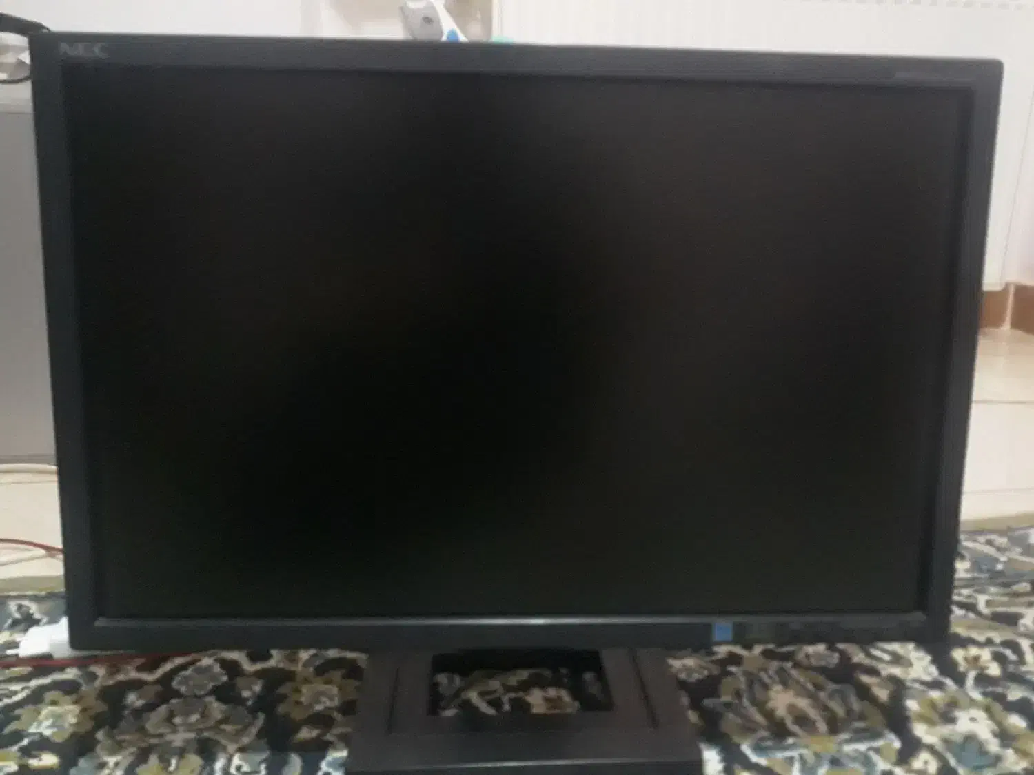 مانیتور ۲۲ اینچ NEC سالم|قطعات و لوازم جانبی رایانه|ملایر, |دیوار