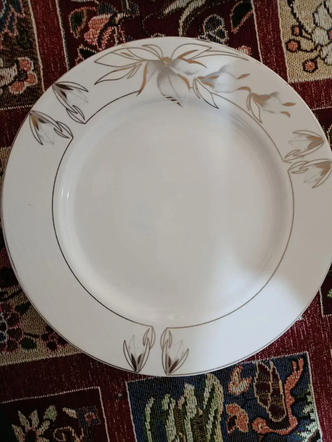 بشقاب|ظروف سرو و پذیرایی|بروجرد, |دیوار