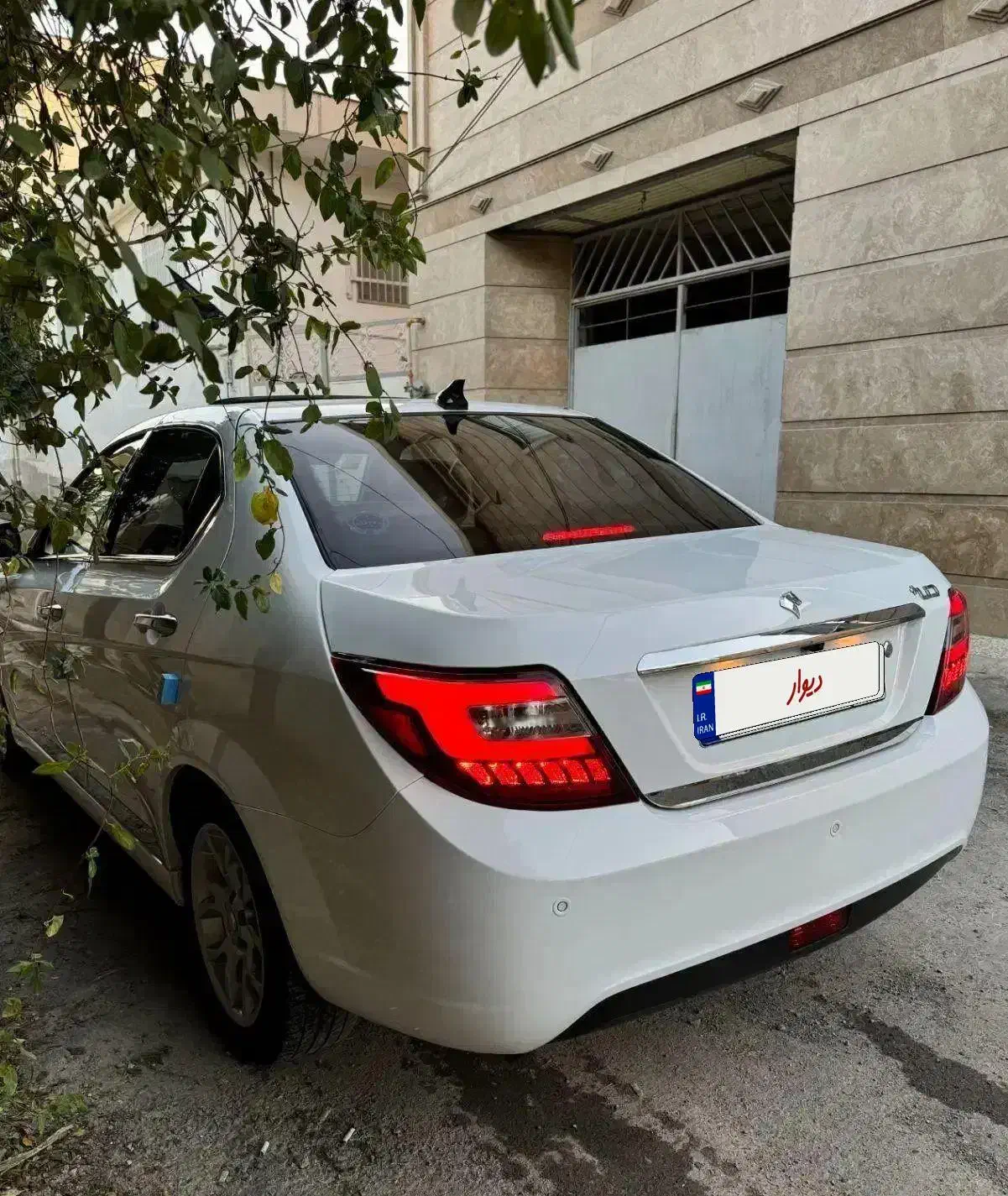 دنا پلاس توربو ۶ دنده ۱۴۰۲ آپشنال در حد خشک|خودرو سواری و وانت|گرگان, |دیوار