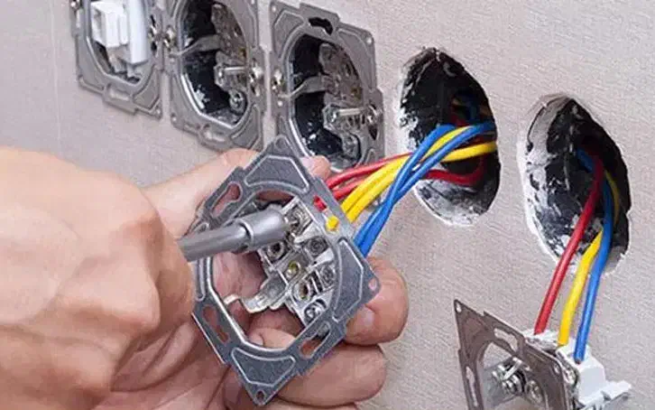 برق کشی ساختمان|خدمات پیشه و مهارت|خرمآباد, |دیوار