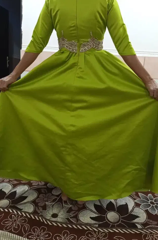 لباس|لباس|قلعه قاضی, |دیوار