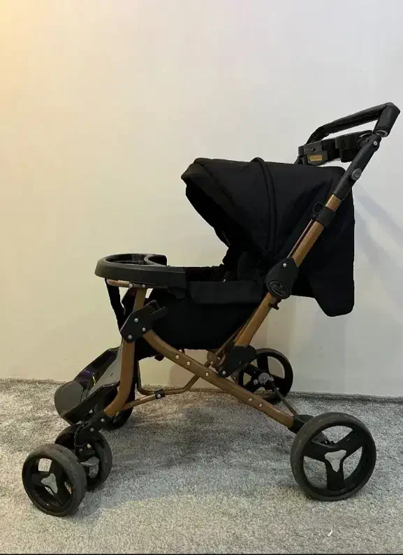 کالسکه تازه و سالم|کالسکه و لوازم جانبی|کامیاران, |دیوار