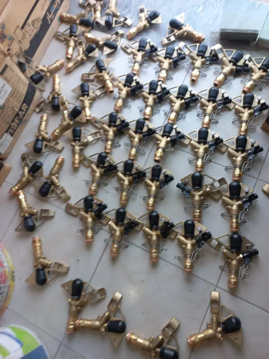 آبپاش تنظیمی و تمام دور|خدمات باغبانی و درختکاری|قزوین, |دیوار