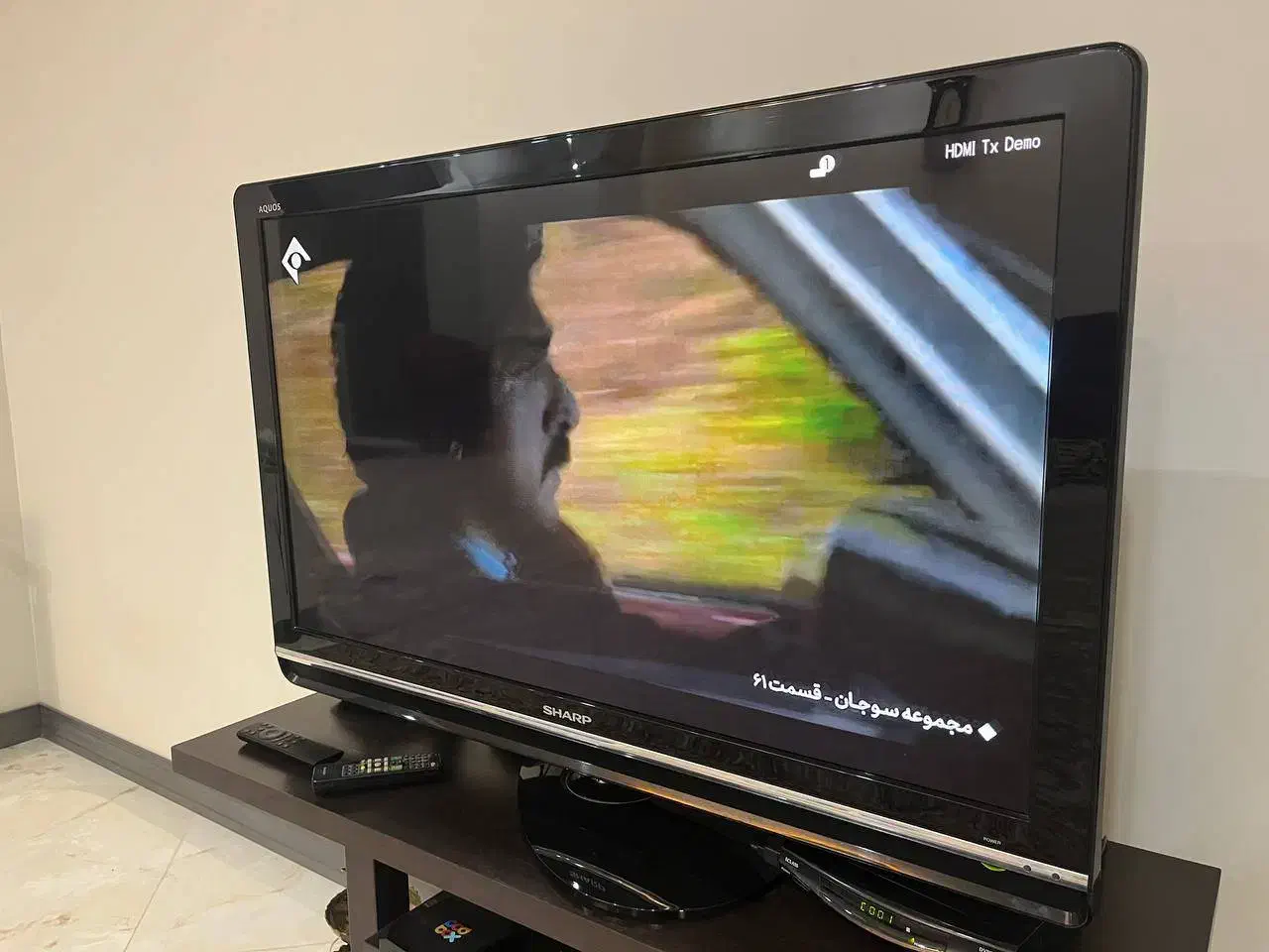 تلویزیون ۴۲ اینچ برند Sharp (ژاپن) کاملا سالم|تلویزیون و پروژکتور|بومهن, |دیوار