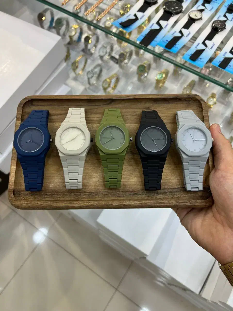 ساعت فول مشکی ترند اینستا|ساعت|قم, صفائیه|دیوار