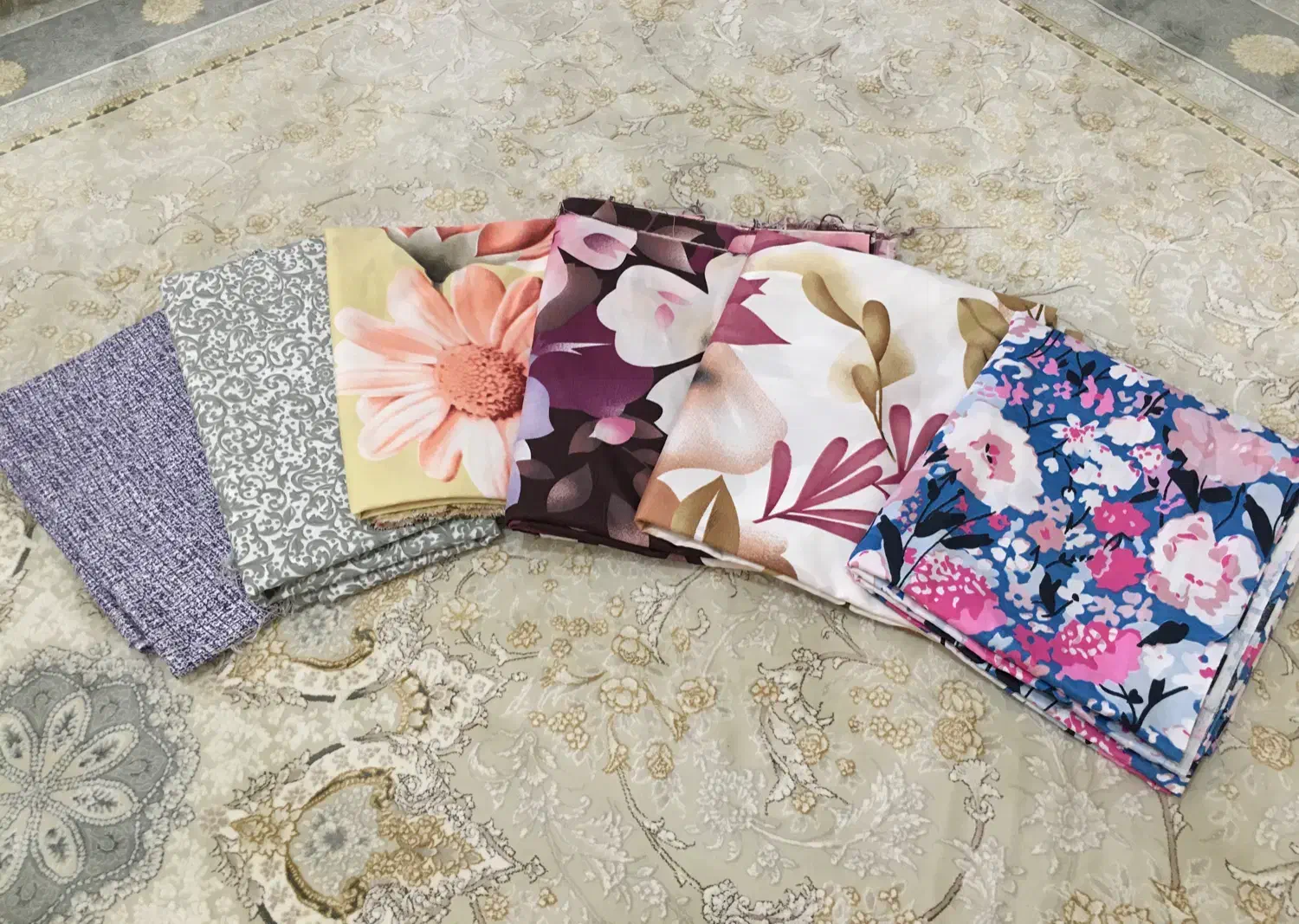 تعدادی پارچه ملافه دوخته نشده نو|رختخواب، بالش، پتو|قزوین, |دیوار