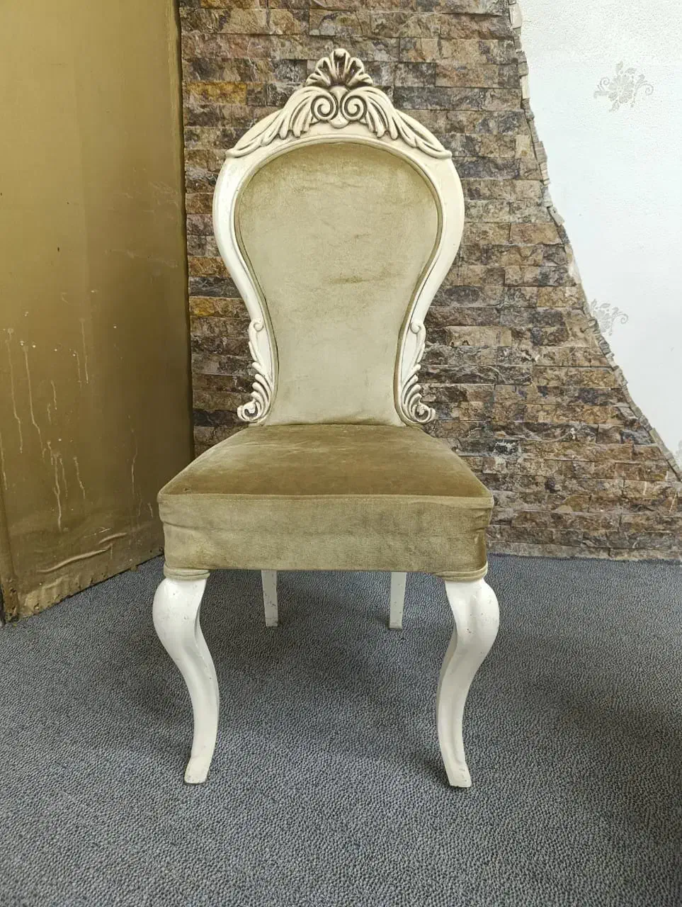 صندلی تالاری|صندلی و نیمکت|اصفهان, بهارستان|دیوار