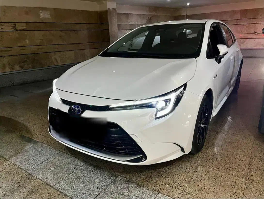 لوین هیبرید ۲۰۲۳ داخل قرمز|خودرو سواری و وانت|تهران, پاسداران|دیوار