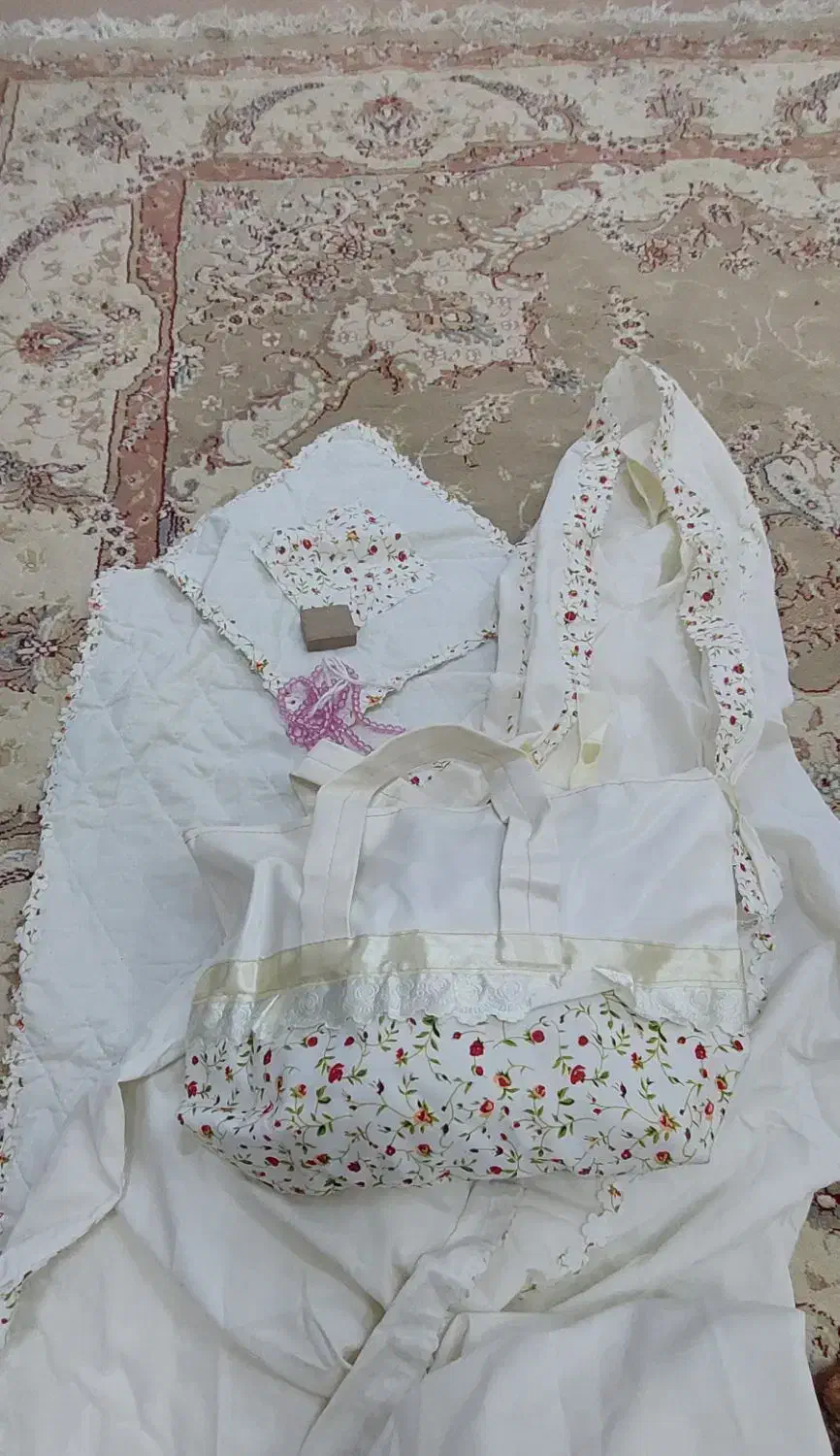 دو عدد چادر جشن تکلیف|کفش و لباس بچه|بندر ماهشهر, |دیوار