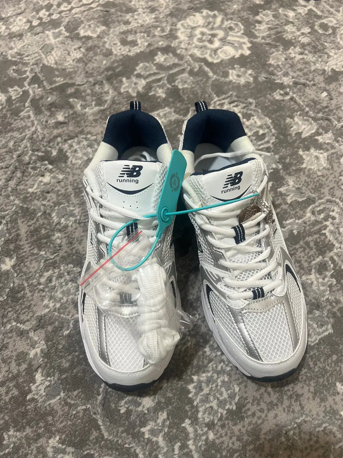 کتونی نیو بالانس|کیف، کفش، کمربند|تهران, چهارصد دستگاه|دیوار