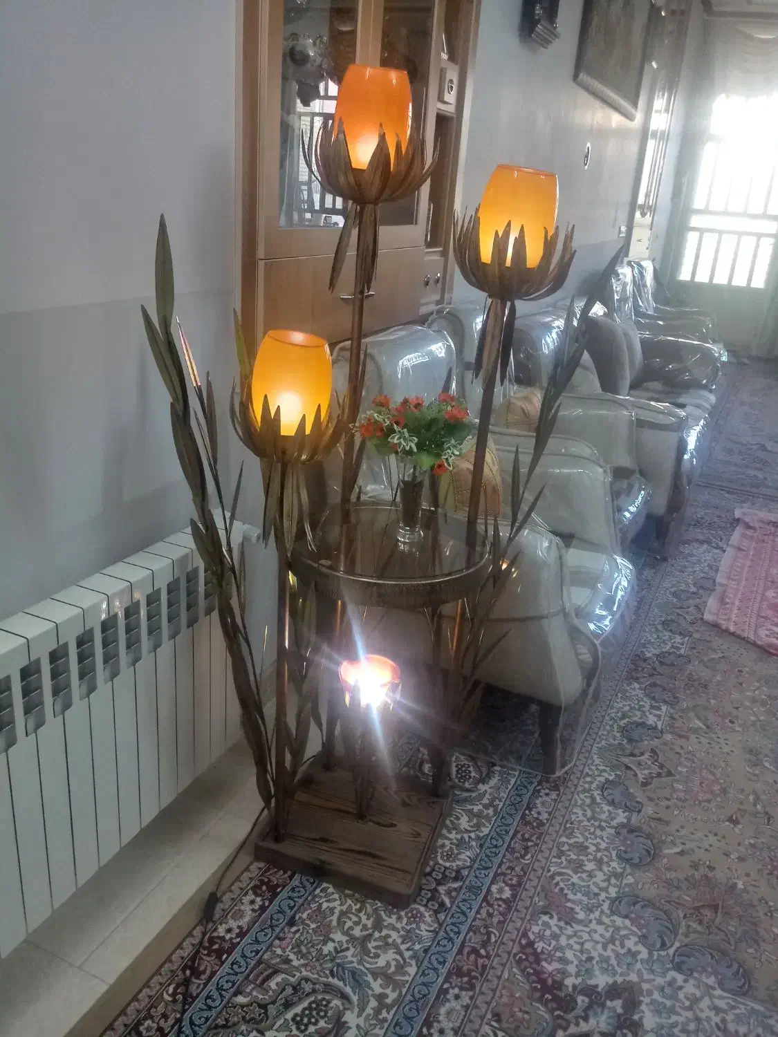 دکوری گل لاله با برگ های مسی.|صنایع دستی و سایر لوازم تزئینی|یزد, |دیوار