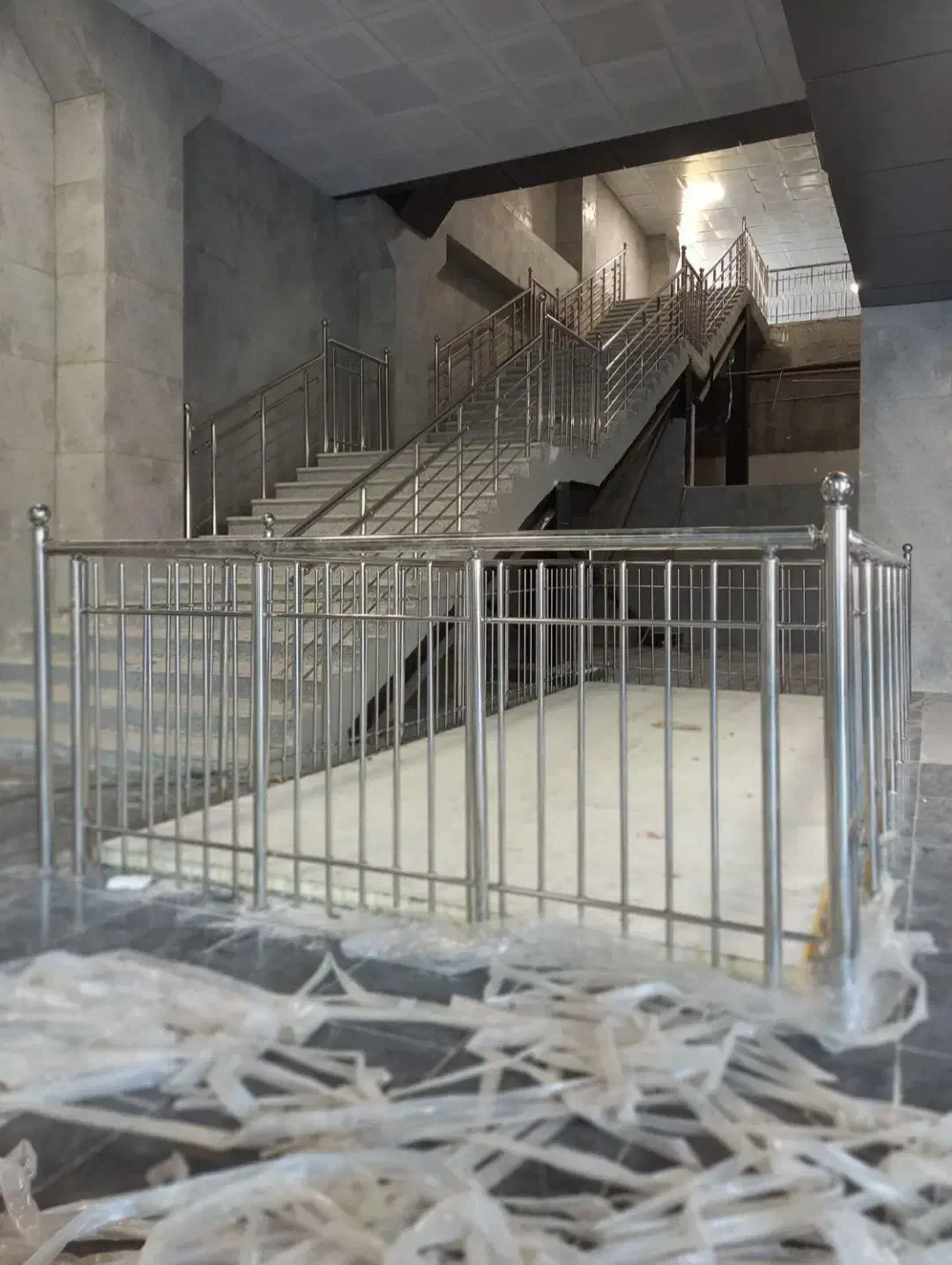 نرده استیل،آهن،آلومینیوم(پخش عمده)|خدمات پیشه و مهارت|شیراز, میانرود|دیوار