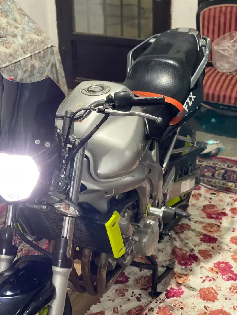 fz600|موتورسیکلت|تهران, زهتابی|دیوار