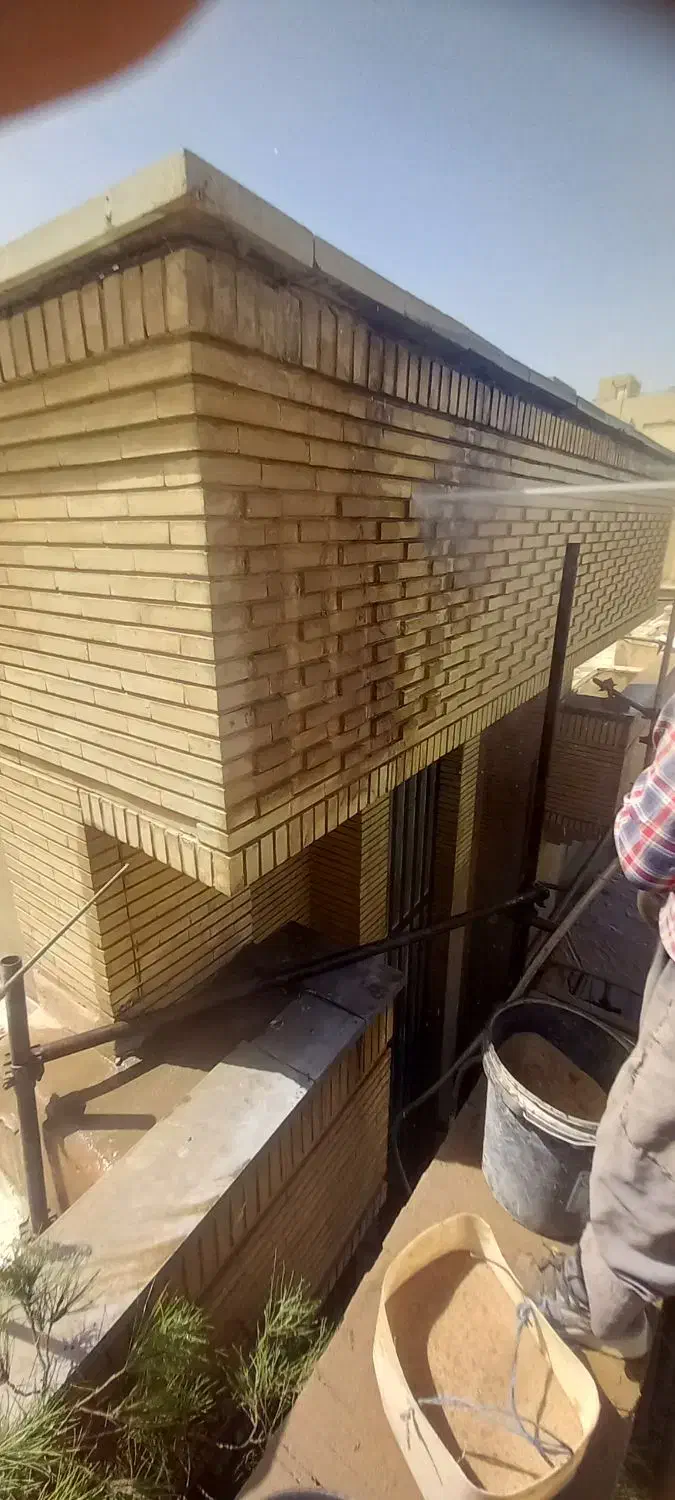 شستشوی نماو سند پلاست|خدمات نظافت|خمینیشهر, |دیوار