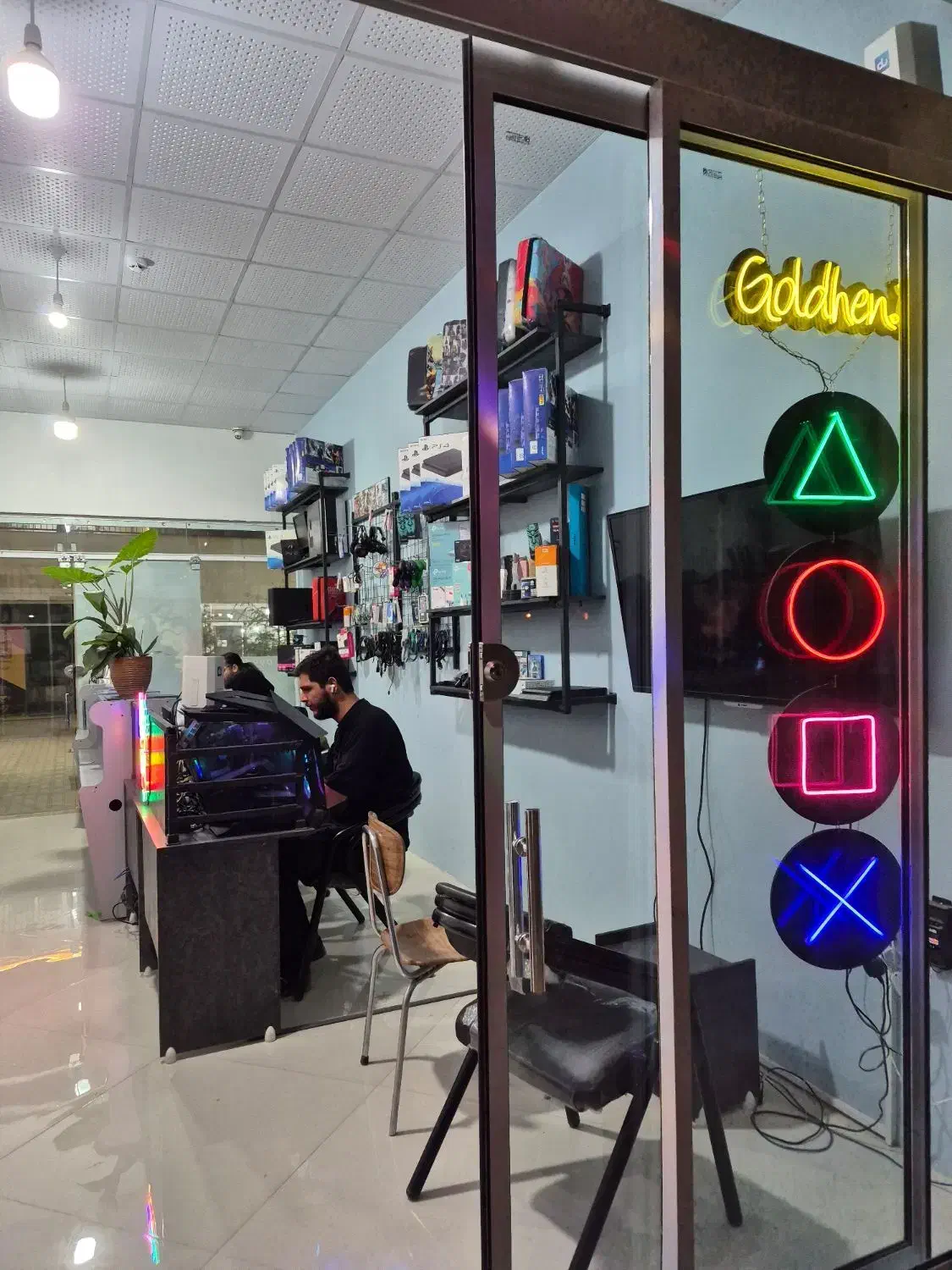 خدمات و فروش/PS4 5-XBOX(نازلترین قیمت)|کنسول، بازی ویدئویی و آنلاین|گلبهار, شهر جدید گلبهار|دیوار