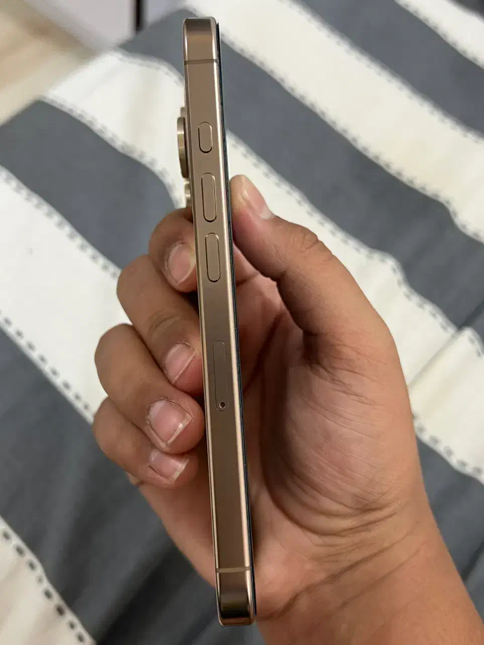 آیفون ۱۶ پرو ۲۵۶گیگ za|موبایل|بیرجند, |دیوار