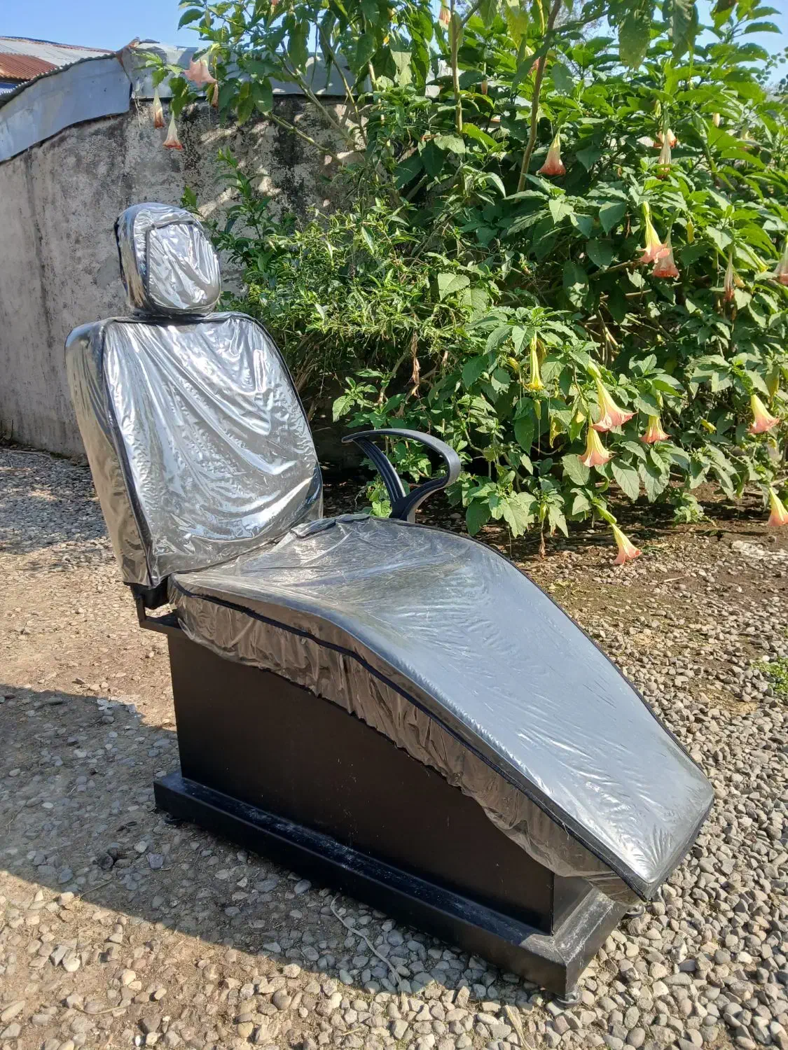 صندلی آرایشگاهی|آرایشگاه و سالن‌های زیبایی|سیاهکل, |دیوار