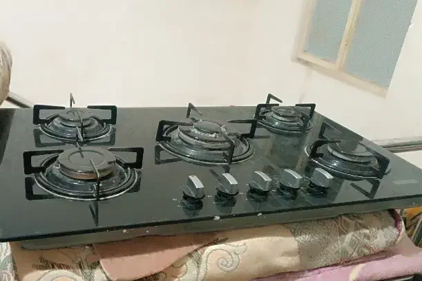 گاز صفحه ای در حد کاملا نو|اجاق گاز و لوازم برقی پخت‌وپز|قم, جمکران|دیوار
