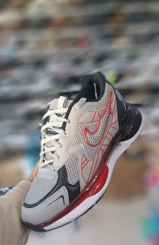 نایک مردونه|کیف، کفش، کمربند|شیروان (خراسان), |دیوار