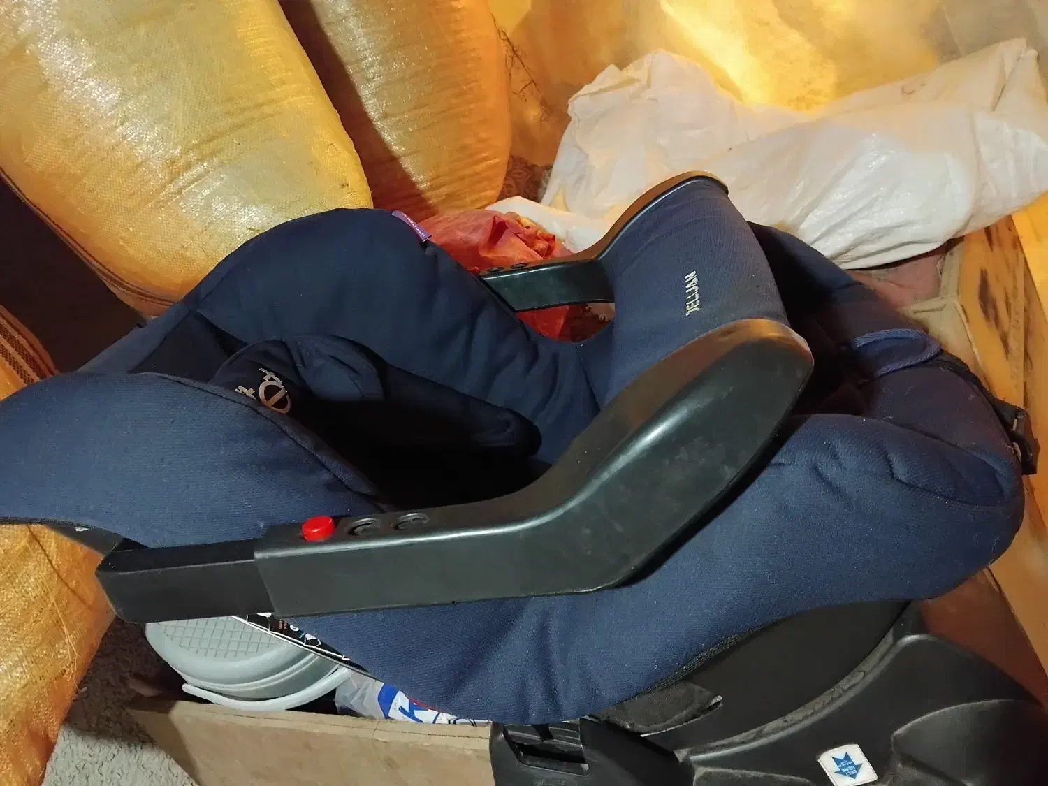 صندلی بچه داخل خودرو|کالسکه و لوازم جانبی|صومعه‌سرا, |دیوار