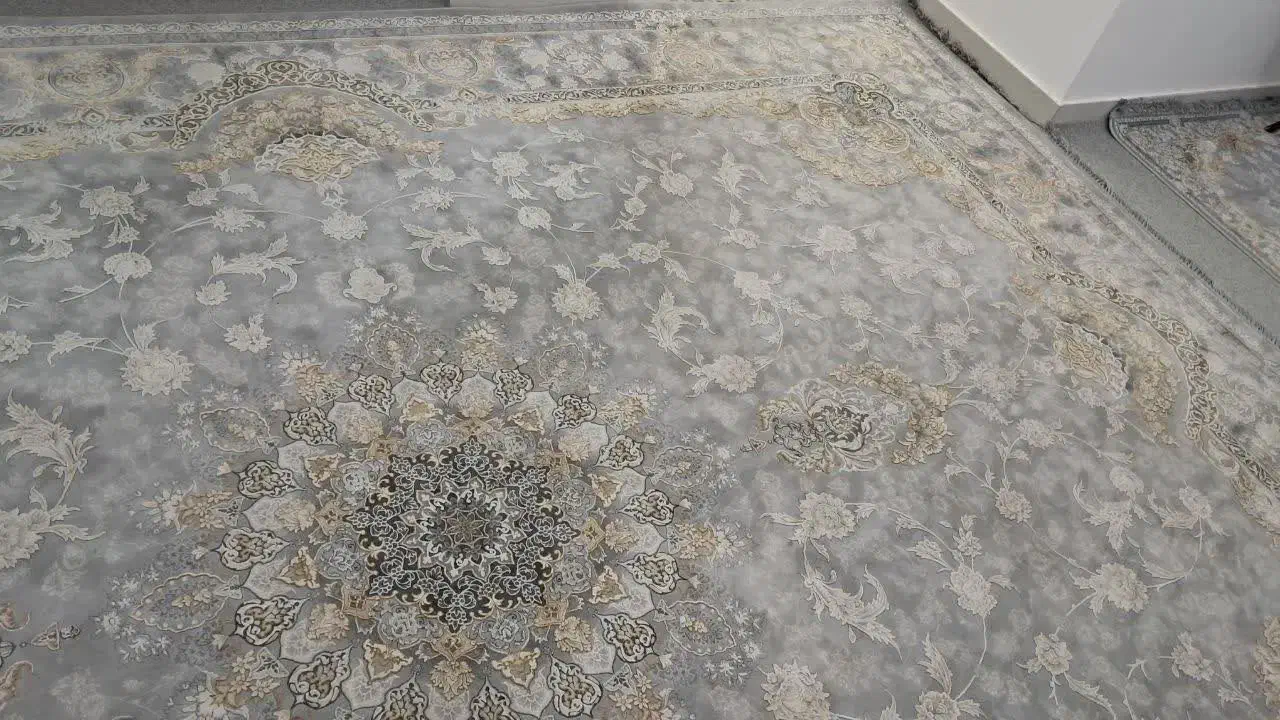 قالی بسیار نو و تمیز|فرش|بهشهر, |دیوار