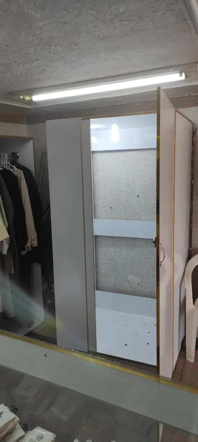 فروش دکور مغازه بوتیک بانوان|لباس|اردکان, |دیوار