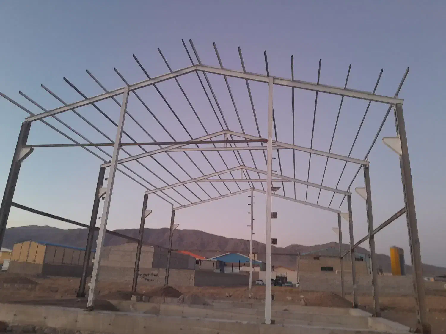 جوشکاری سازهای فلزی  اسکلت بندی. درب .شیروانی|خدمات پیشه و مهارت|تبریز, |دیوار