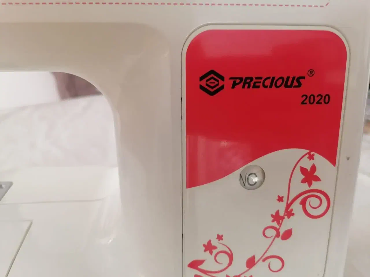 چرخ خیاطی درحدنو|چرخ خیاطی و ریسندگی|قرچک, میرزائی شمالی|دیوار